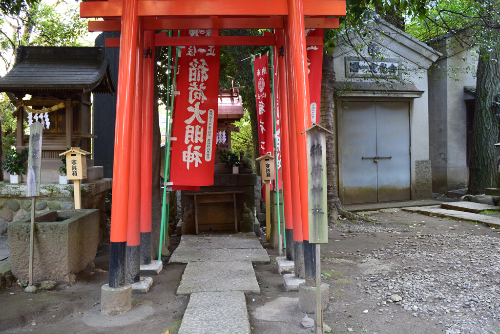 東中野氷川神社　境内神社 稲荷神社